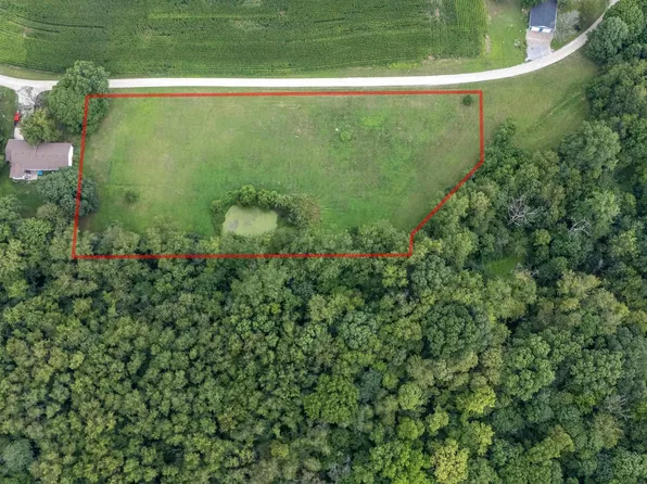 Chamberlin Dr, South Whitley, IN 46787