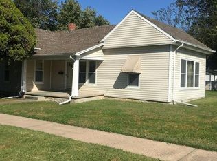 505 N 2nd St, Iola, KS 66749