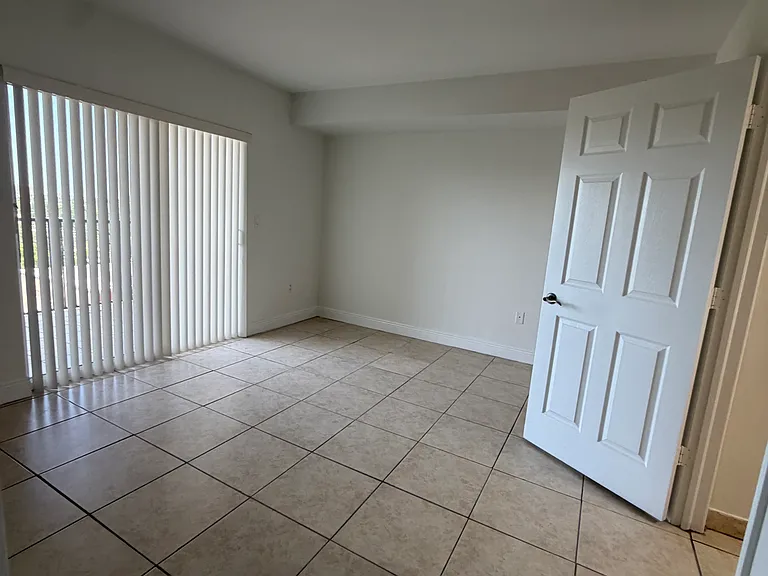 6357 SW 8th St #807 — Photo 19