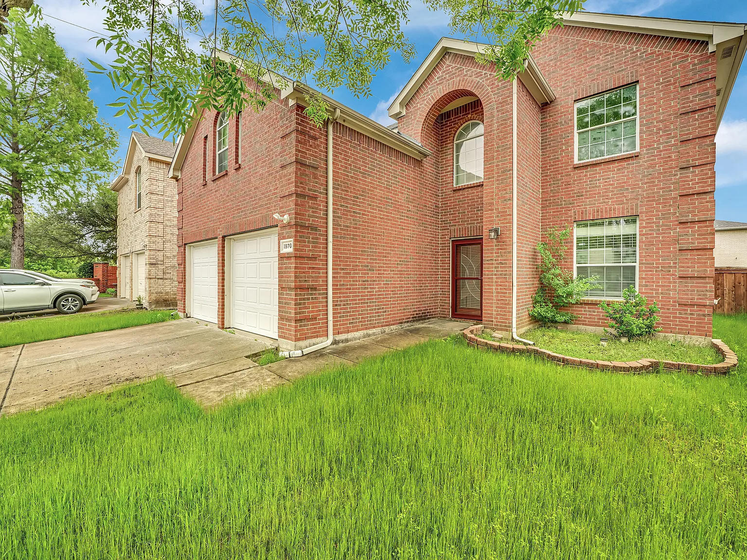 4 bed, 2.5 bath, 2354 sqft, $2,500 — Photo 3