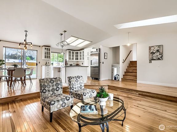 5th image of 22414 18th Avenue SE