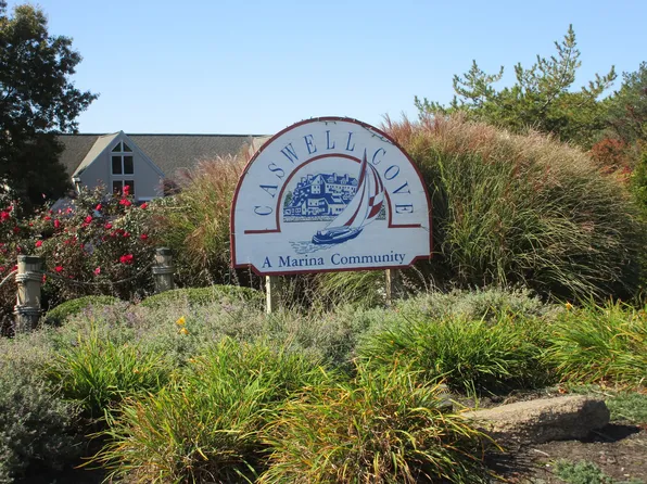 517 Popes Island Road #517, Milford, CT 06461