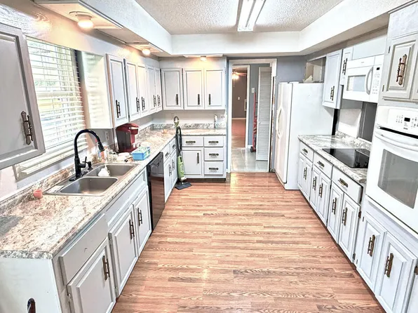 1525 Timberlake Wildersville Rd, Lexington, TN 38351
