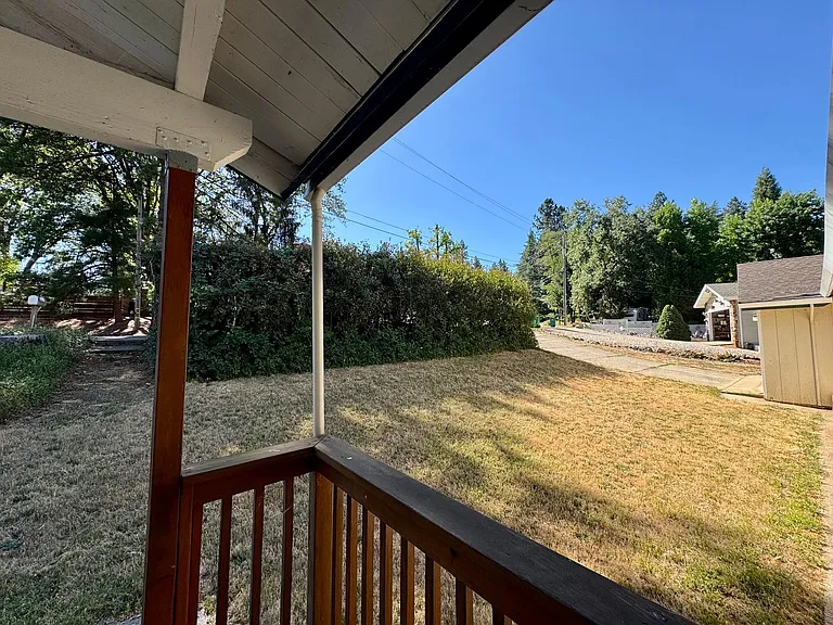 11447 Lower Circle Dr — Photo 2