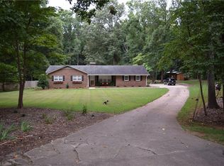 207 Springhill Dr, Mocksville, NC 27028