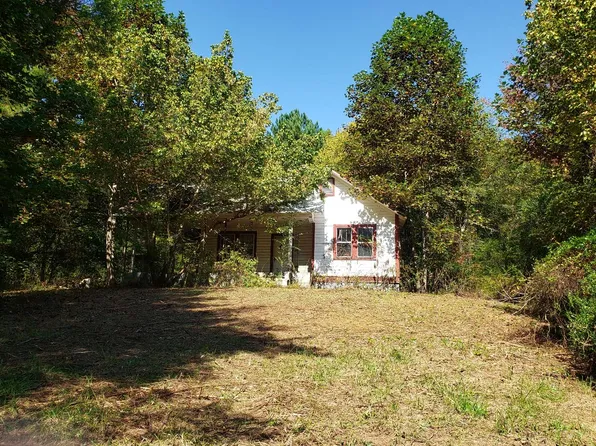 5842 Highway 64 W, Brasstown, NC 28902