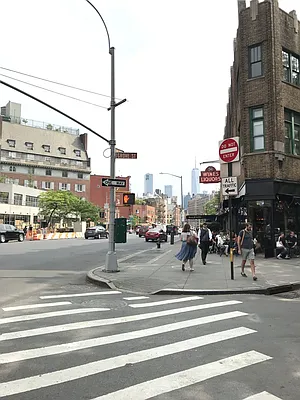 Rented by Compass | media 25