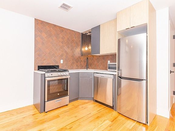 2nd image of 234 Quincy St #6C