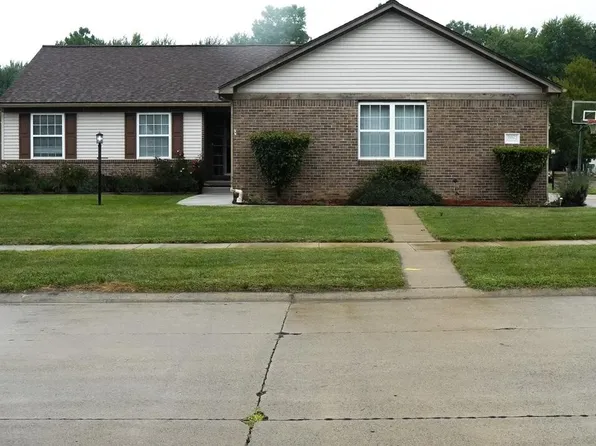 38972 Commons Dr, Romulus, MI 48174