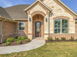 3100 Arrow Creek Dr, Granbury, TX 76049