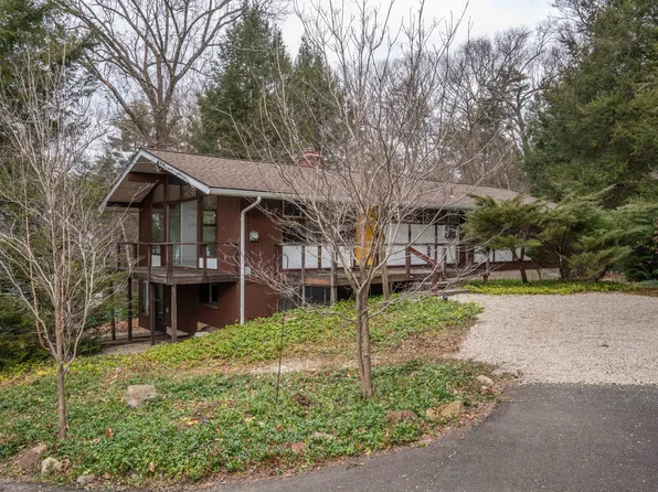 596 Country Club Road, Avon, CT 06001