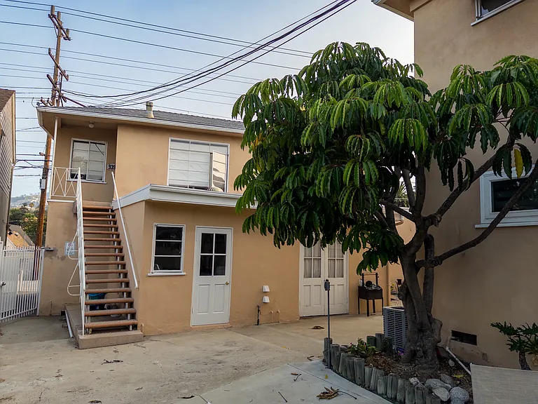 939 N Glendale Ave #1/2 — Photo 25