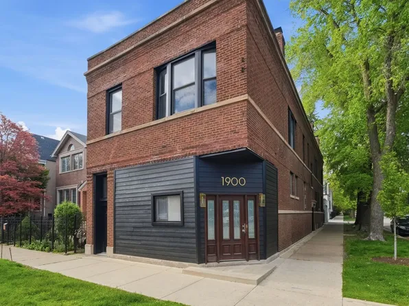 1900 W Oakdale Ave, Chicago, IL 60657