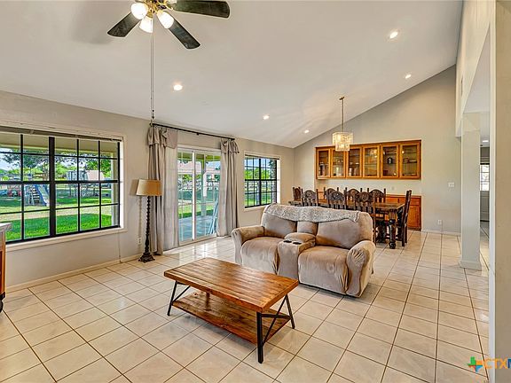 4th image of 213 Wearden Dr