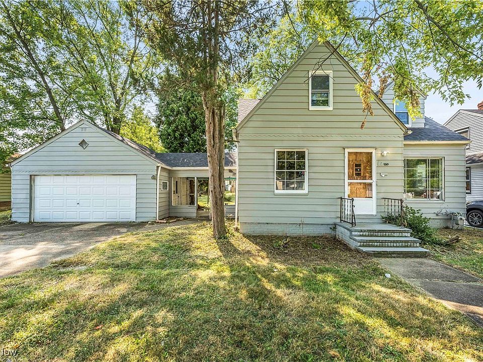 1st image of 9519 Pinegrove Ave
