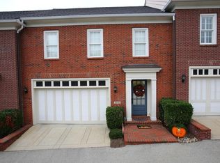 8219 Maris Ct, Louisville, KY 40241