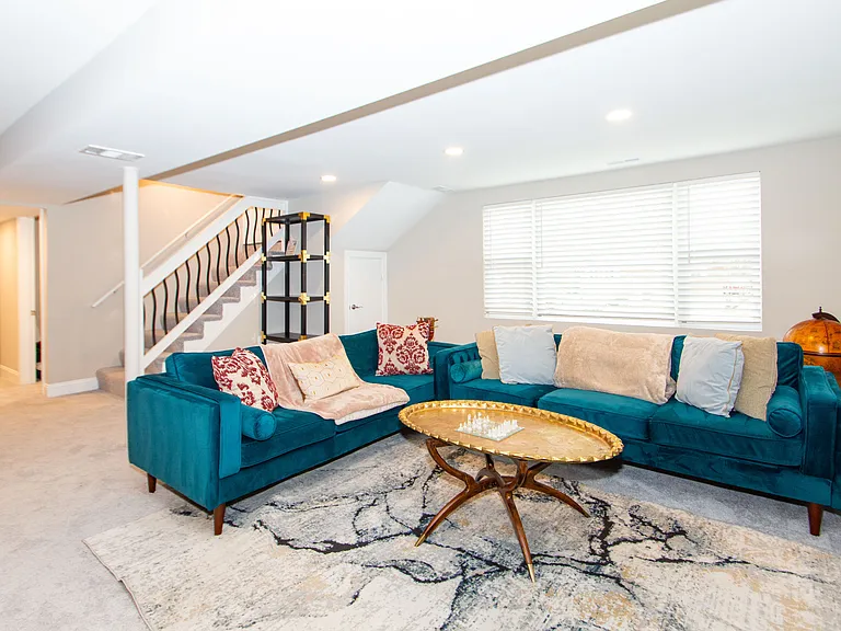 11 Arthur Dr W — Photo 15