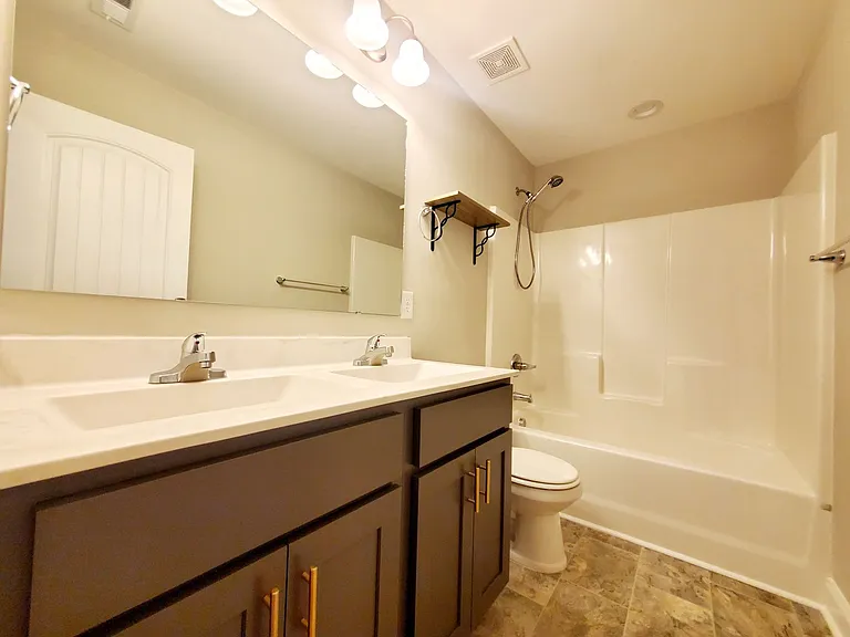 2115 Mannington Dr — Photo 16