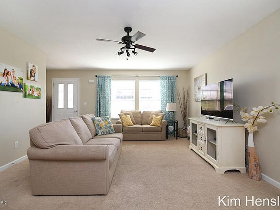 5th image of 9685 Hessler Crossing Ave NE