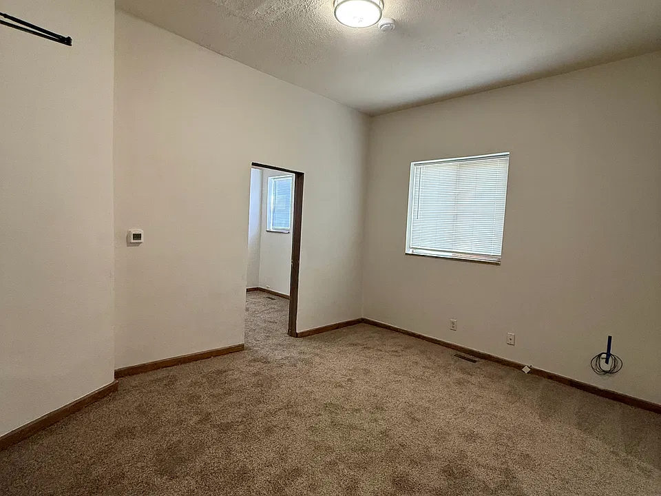 1027 Goodhue Blvd #2