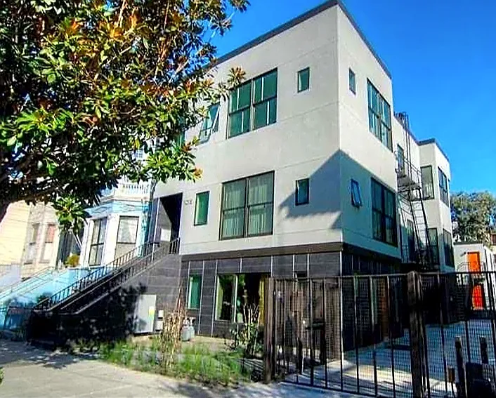 1015 Shotwell St #10 — Photo 1