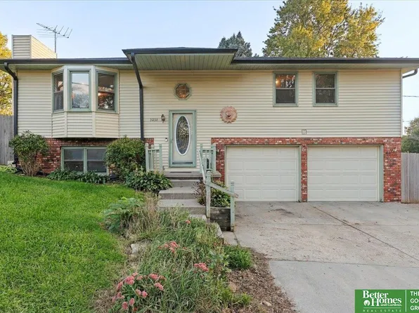 5053 S St, Omaha, NE 68117