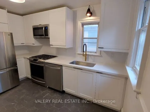 130 Glengarry Ave, Toronto, ON M5M 1E2