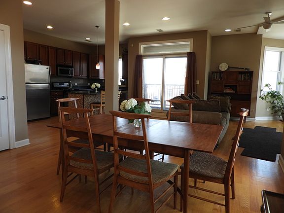 2nd image of 2303 W Belmont Ave #4N