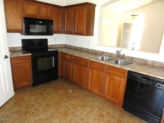 3rd image of 15104 N Verbena St