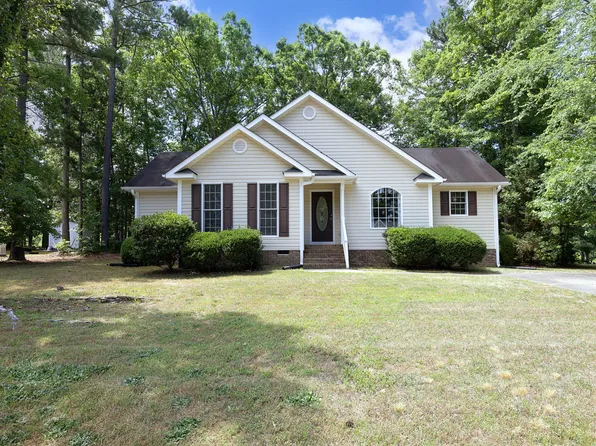 1992 Ferbow St, Creedmoor, NC 27522