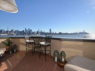 16 Henley Pl #16, Weehawken, NJ 07086
