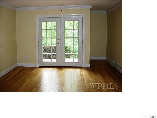 1st image of 501 Fox Run Ln #501
