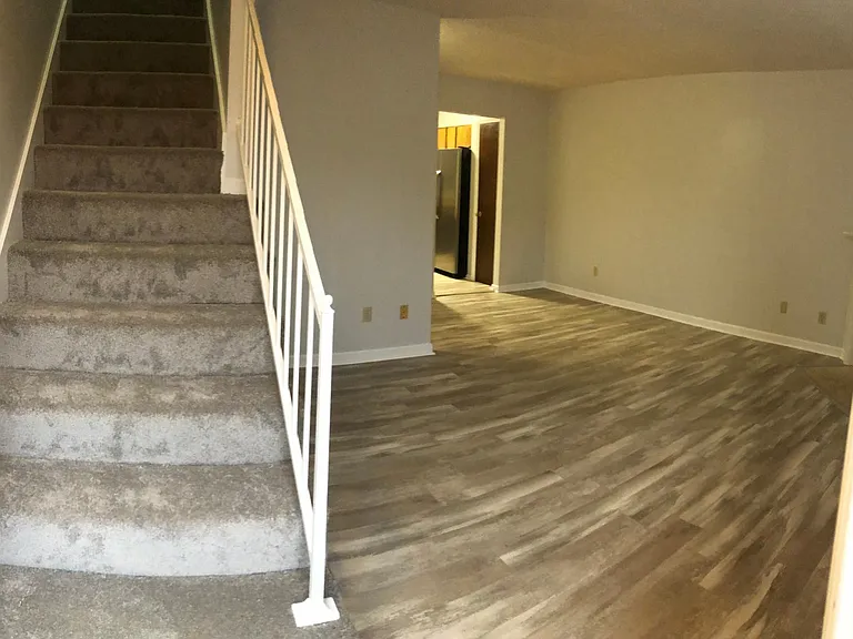 4939 Brighton Ln — Photo 2