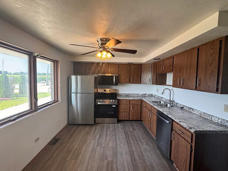 1st floor - kitchen