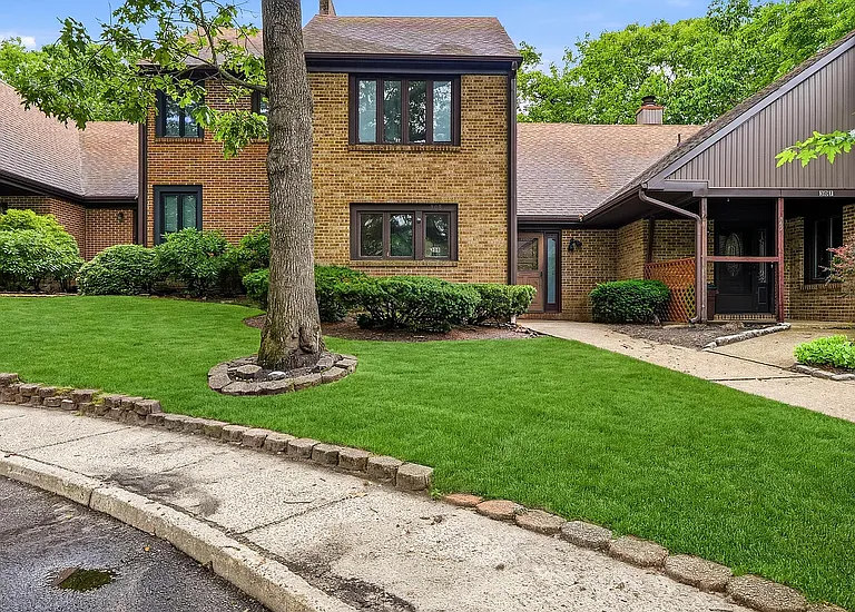 307 Cutty Ct — Photo 33