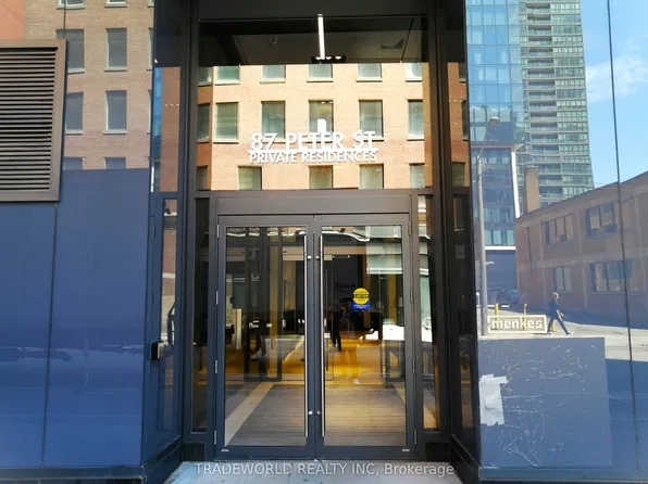 87 Peter St, Toronto, ON