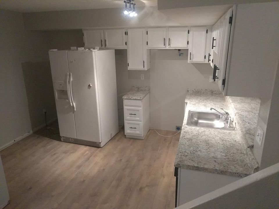 Kitchen-comes with stove