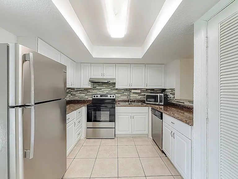 7504 NW 44th Ct #W — Photo 10