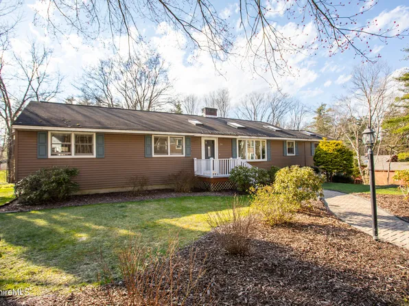 79 Sheffield St, Pittsfield, MA 01201