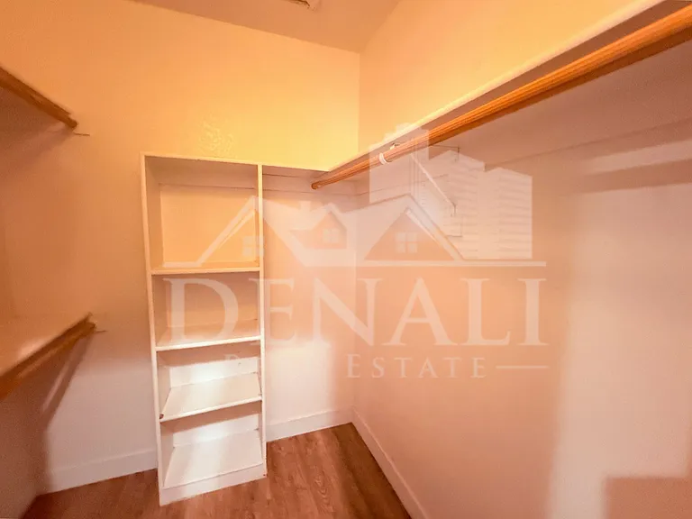 306 E Houston Ave — Photo 12