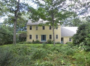 60 Whiffle Tree Ln, Tiverton, RI 02878