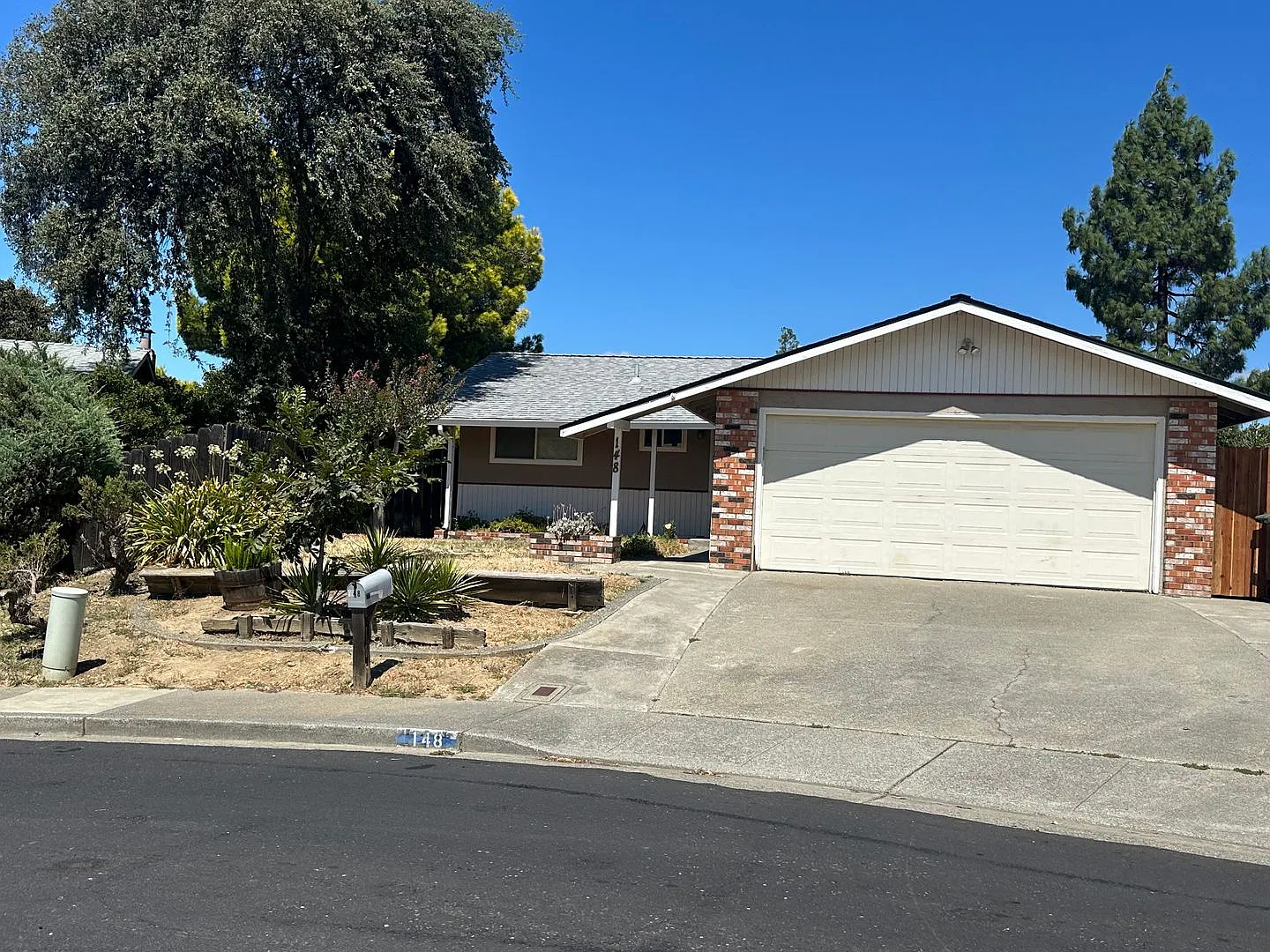 3 Bedroom 1 Bath Home in Fairmont area in Vacaville — Photo 2