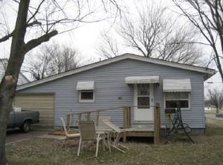 732 S 20th St, Murphysboro, IL 62966