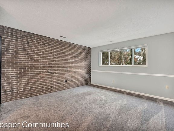 4th image of 723 Delta Ave #2