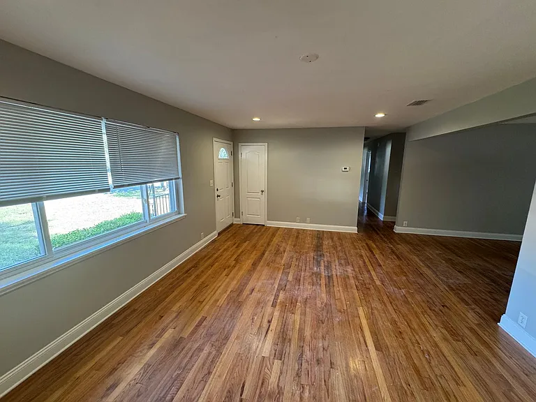 119 Judith Dr — Photo 7