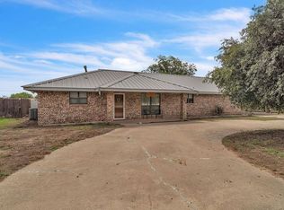 105 Basswood Cir, Coahoma, TX 79511