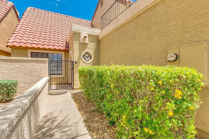 2848 E Brown Rd — Photo 3