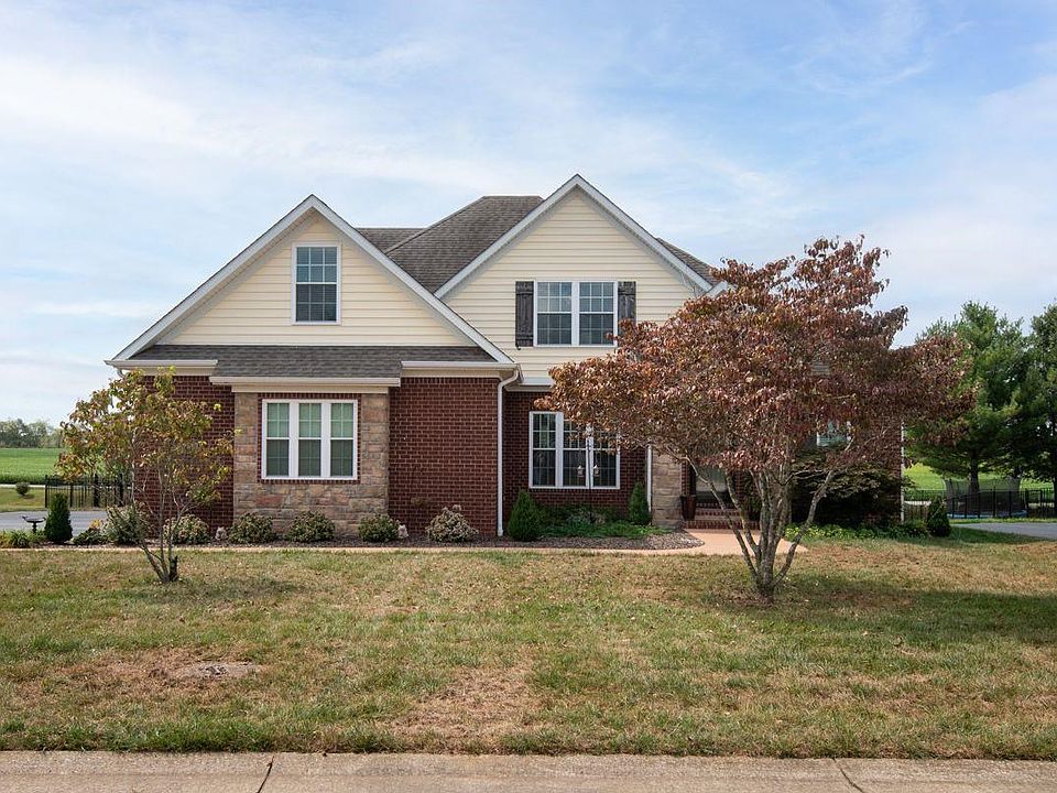 1st image of 392 Roseberry Cir