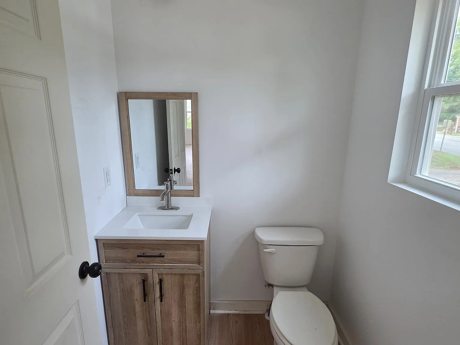 3 bed, 2.5 bath, 1653 sqft, $1,400 — Photo 3