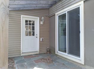 1008 Main St #A, Sunapee, NH 03782